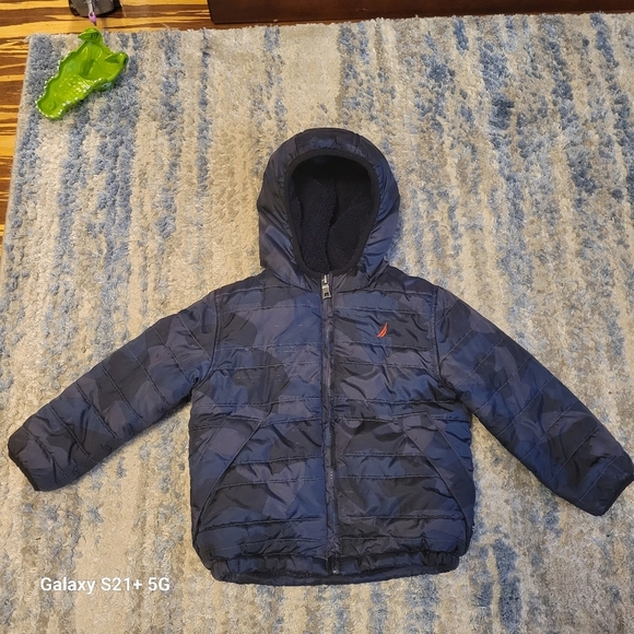 Nautica Other - Nautica coat size 2T has some pulls